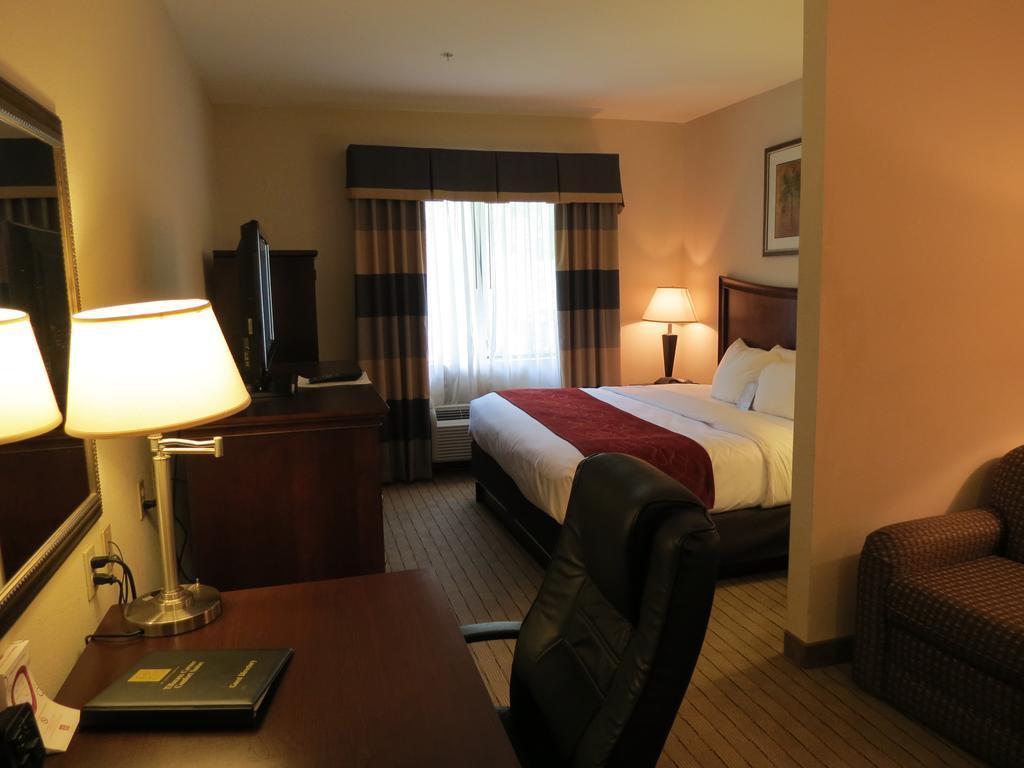 Comfort Suites Mobile West Tillmans Corner Eksteriør bilde